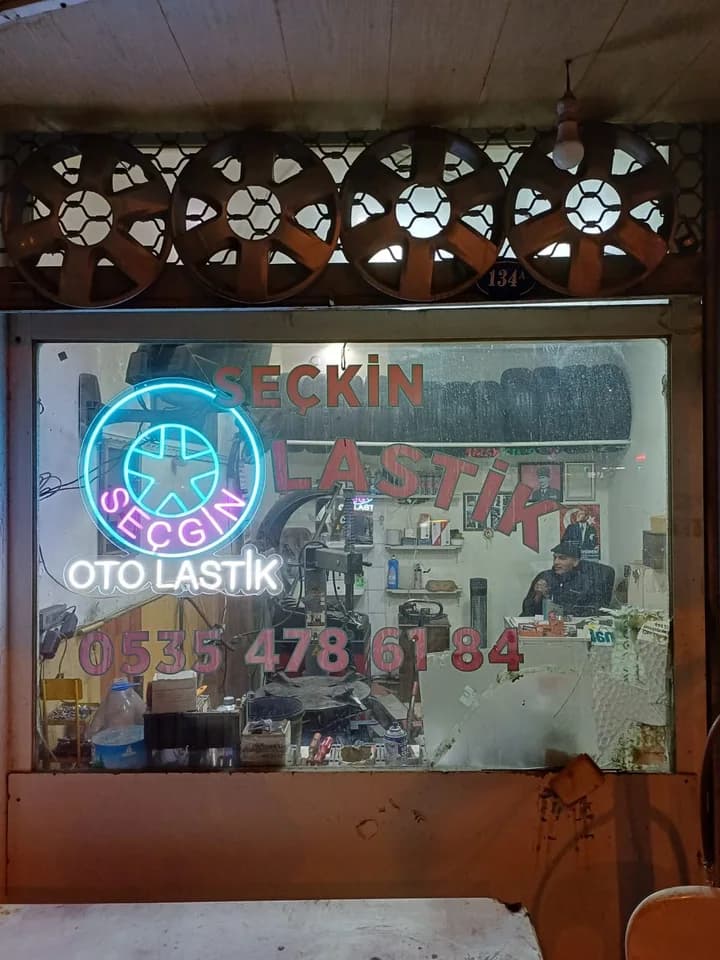 SEÇGİN OTO LASTİK,İZMİR,KARŞIYAKA,ŞEMİKLER.ATAŞEHİR 7/24 ACİL LASTİKÇİ, BMW Service